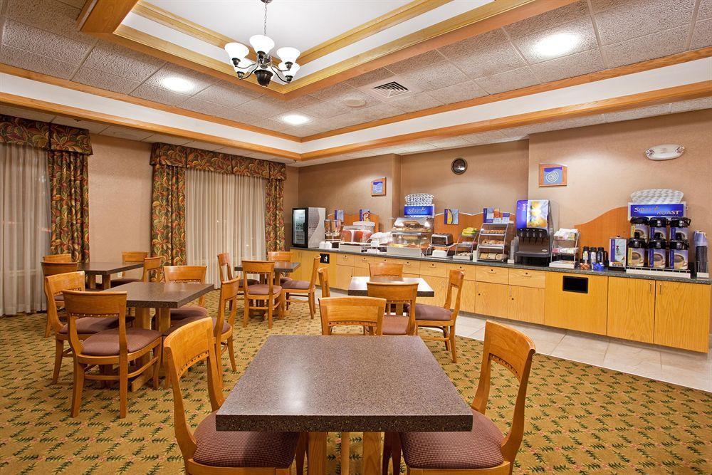 Express & By Ihg Johnstown