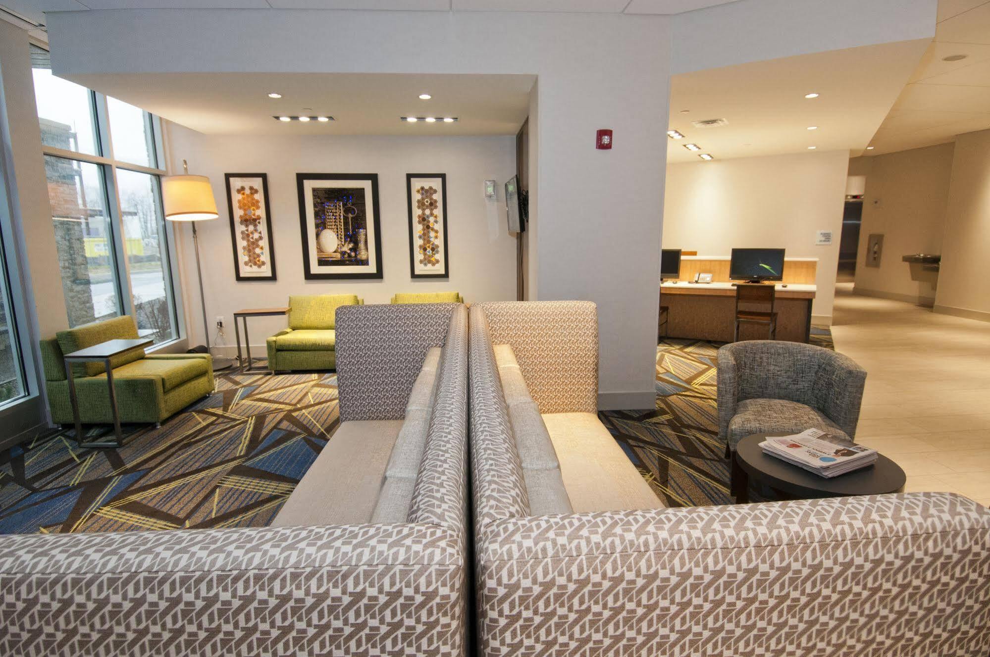 Express & By Ihg Hotel