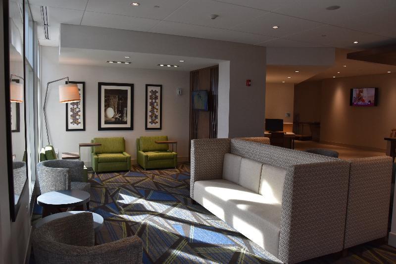 Express & By Ihg 2* Johnstown