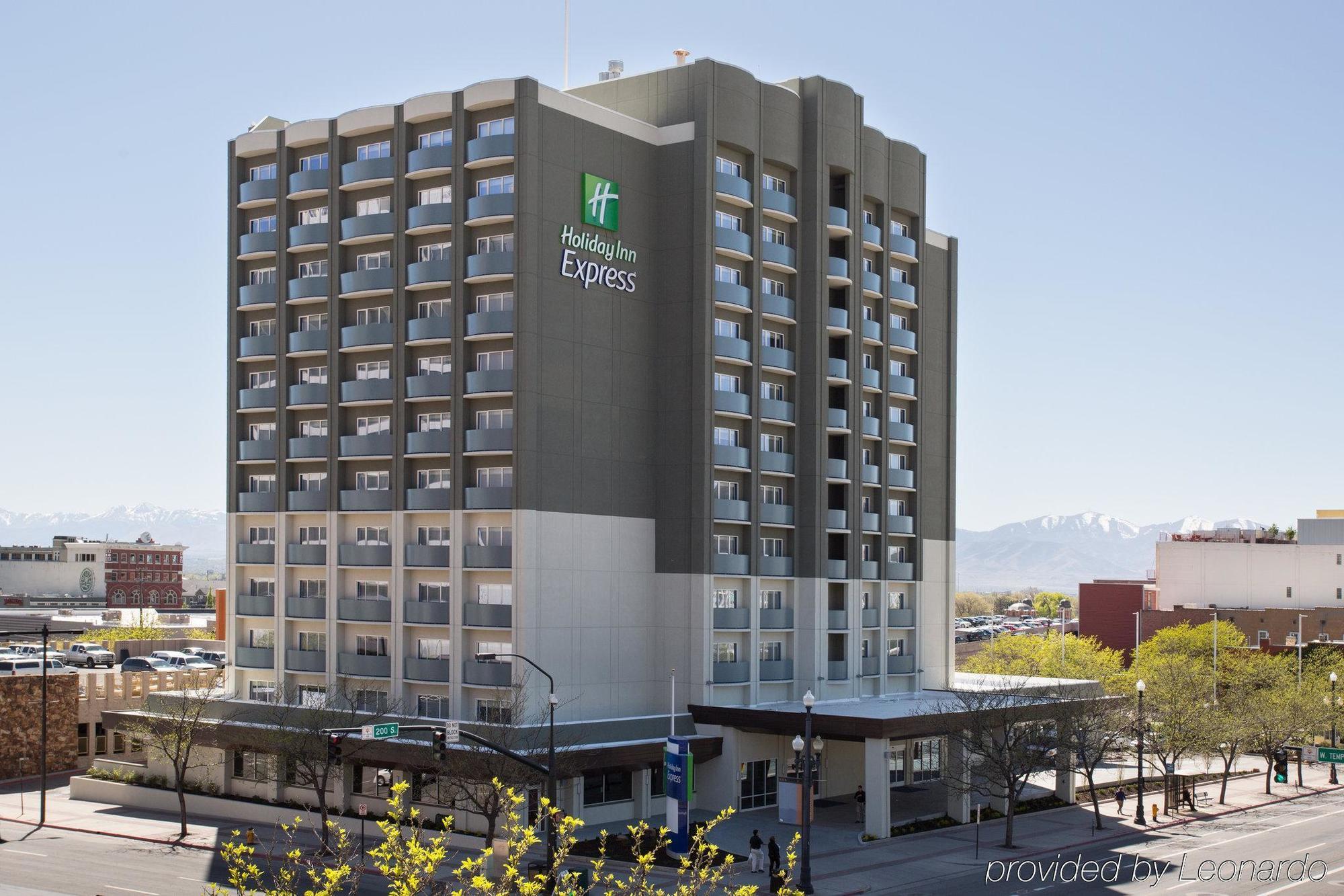 Express & By Ihg Hotel 2*