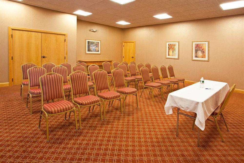 Express & By Ihg Hotel 2*