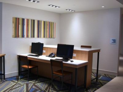 Express & By Ihg Johnstown