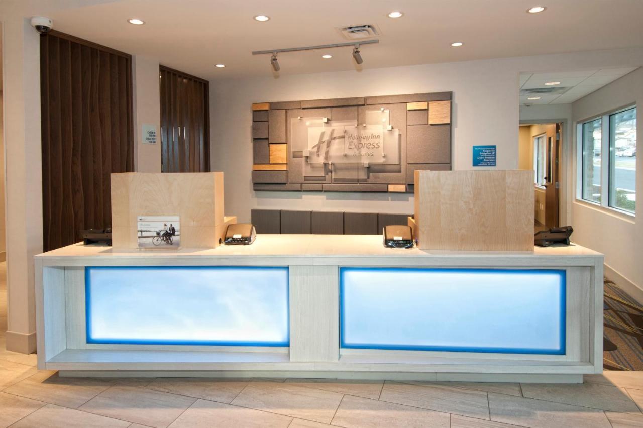 Hotel Express & By Ihg Johnstown