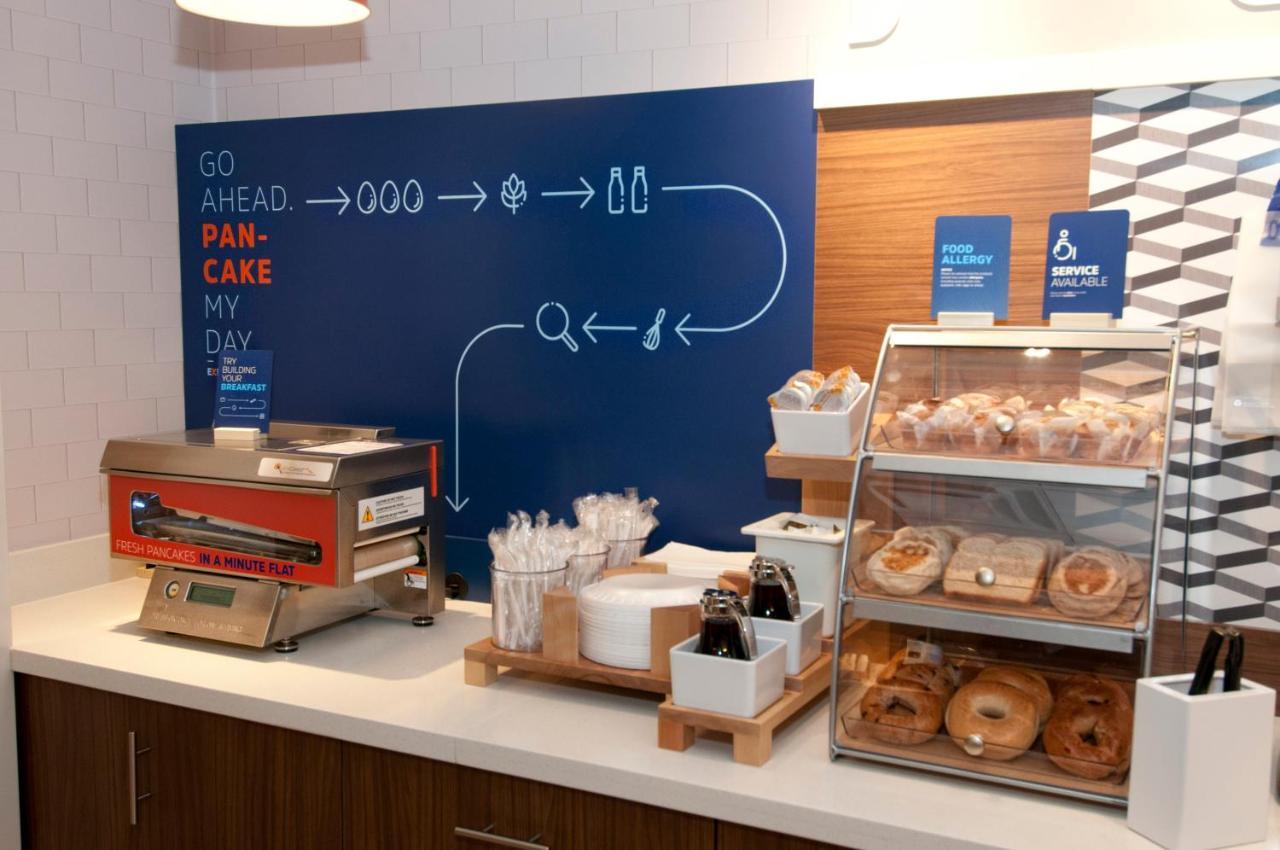 Express & By Ihg 2* Johnstown